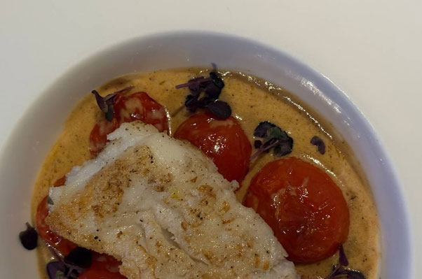 Фото Треска с томатами черри в сливочном соусе