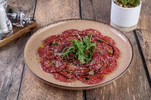 Фото Карпаччо из говяжьей вырезки